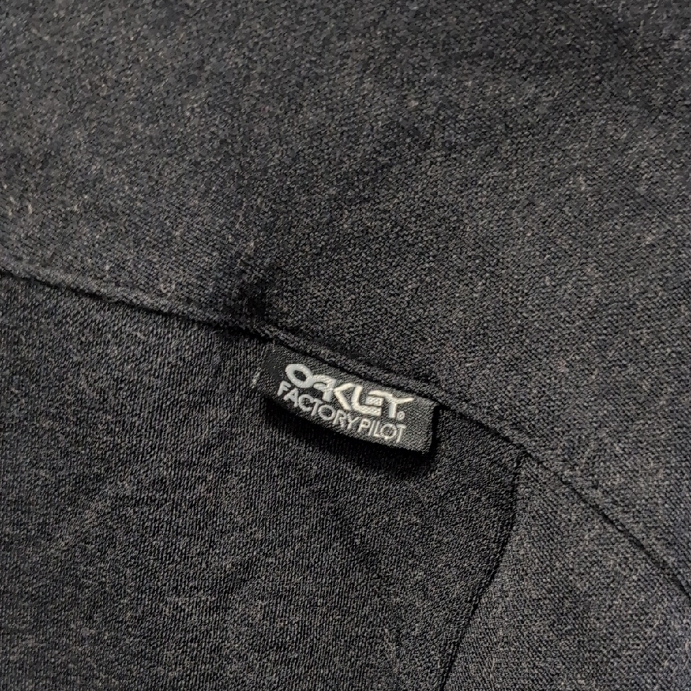Oakley Jet dark gray Long Sleeve Tee - Picture 5 of 8